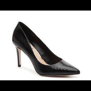Jessica Simpson Black 3.5” pumps Size 6.5